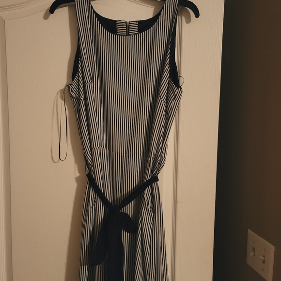 Jumpsuit - Picture 2 of 6